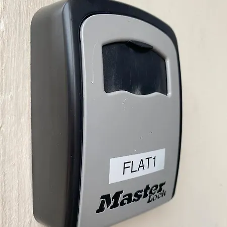 Mmr Flats *